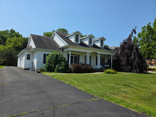 10381 Country Ln, Beach Park, IL, 60087-1797 | Card Image