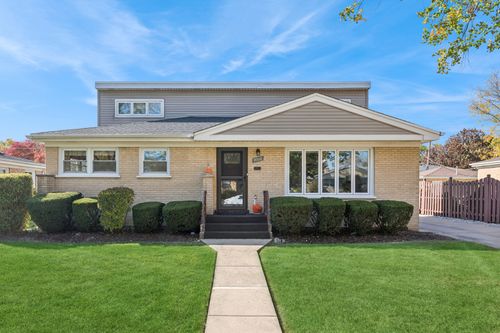 9310 Olcott Avenue, Morton Grove, IL, 60053 | Card Image