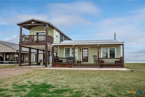 1067 County Road 307 N, Port Lavaca, TX, 77979-5361 | Card Image