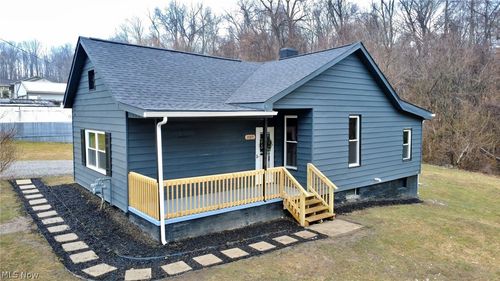 2089 Chewelah Ave, Zanesville, OH, 43701-8546 | Card Image