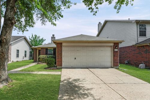 9231 Grove Haven Dr, Houston, TX, 77083-7332 | Card Image