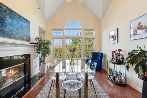 apt-2404-3636 Habersham Rd Nw, Atlanta, GA, 30305-1196 | Card Image