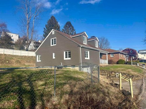 110 Rodney St, Clarksburg, WV, 26301-4007 | Card Image