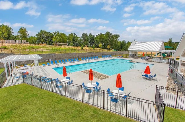 Resort style amenities | Image 21