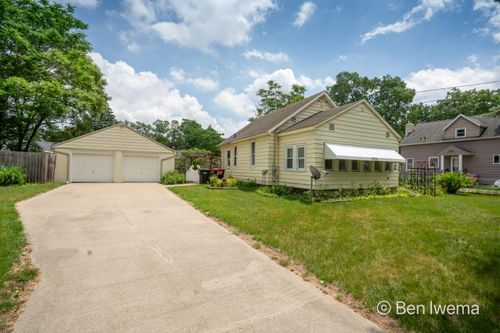 3710 Oriole Ave Sw, Wyoming, MI, 49509-3844 | Card Image