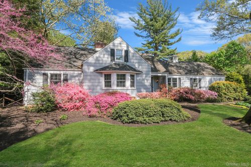 194 Huntington Bay Rd, Huntington, NY, 11743-1333 | Card Image