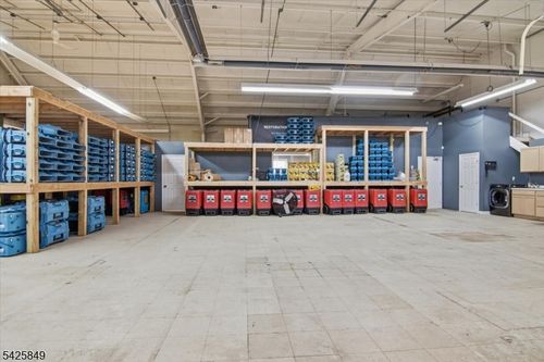 2 Wilson Dr, Sparta, NJ, 07871-3490 | Card Image