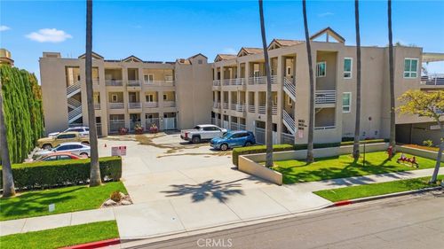 205e-2604 E 20th St, Signal Hill, CA, 90755-1063 | Card Image