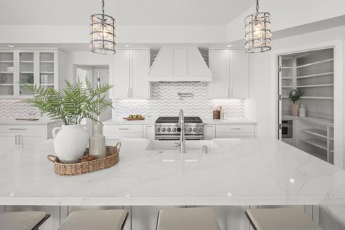 1025 5th St, Coronado, CA, 92118-1601 | Card Image