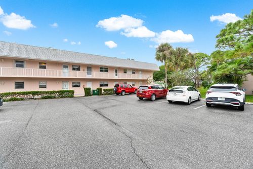 bldg-31-305-18081 Se Country Club Drive, Tequesta, FL, 33469 | Card Image