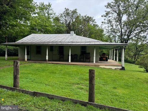 307 Jennings Ln, BENTONVILLE, VA, 22610-2527 | Card Image