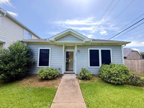1703 Nichole Woods Dr, Houston, TX, 77047-4489 | Card Image