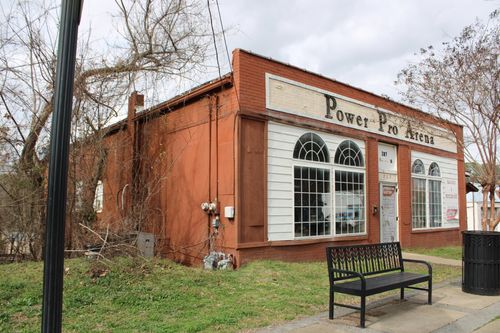 215 S Washington St, Ripley, TN, 38063-1515 | Card Image
