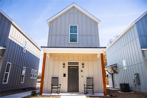 656 W Price Ave, Springdale, AR, 72764-4351 | Card Image