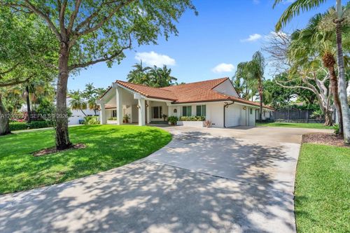 9941 Sw 143rd St, Miami, FL, 33176-7045 | Card Image