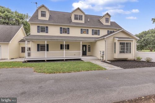 5022 Oglethorpe St, RIVERDALE, MD, 20737-2039 | Card Image