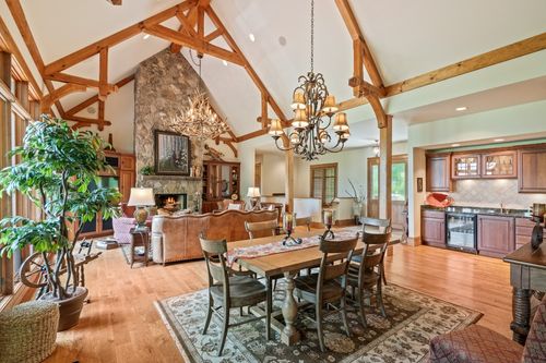 150 Old Hunters Run, Cashiers, NC, 28717-6017 | Card Image