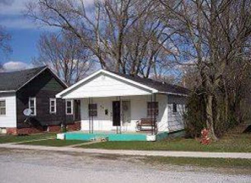 703 S Spruce St, Villa Grove, IL, 61956-1919 | Card Image