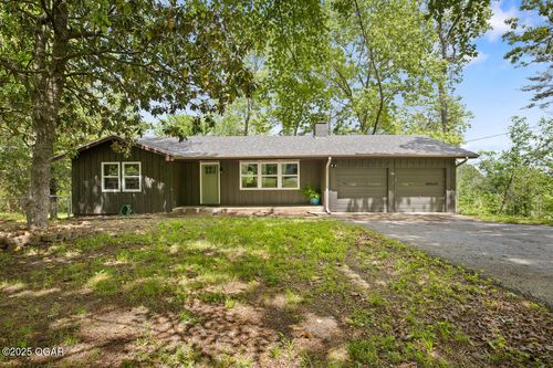 133 Robinhood Dr, Cassville, MO, 65625-1074 | Card Image