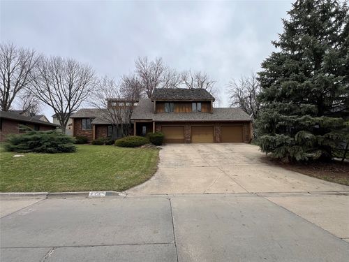 4112 Mary Lynn Drive, Urbandale, IA, 50322 | Card Image