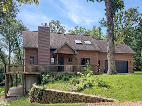 5618 V37 Highway, Dysart, IA, 52224 | Card Image