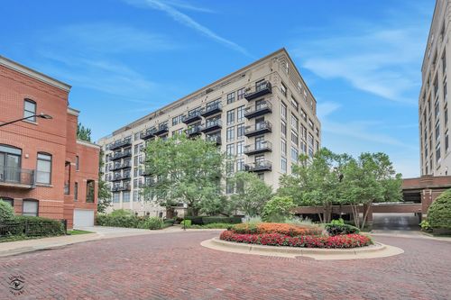 unit-315p-1525 S Sangamon St, CHICAGO, IL, 60608-1066 | Card Image