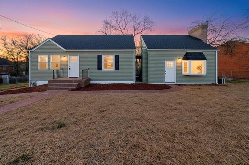 2218 Larchwood St Ne, Roanoke, VA, 24012-4914 | Card Image