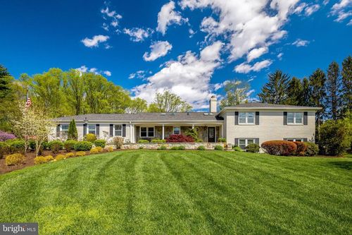 2114 Galloping Way, VIENNA, VA, 22181-2932 | Card Image
