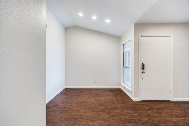 APT-524 - 14277 Preston Rd, Condo with 2 bedrooms, 2 bathrooms and null parking in Dallas TX | Image 6