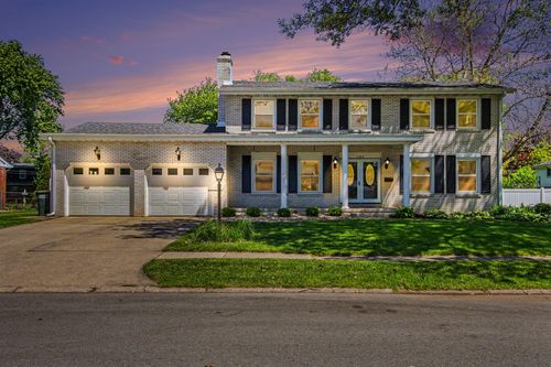2304 Shannon Dr, Valparaiso, IN, 46383 | Card Image
