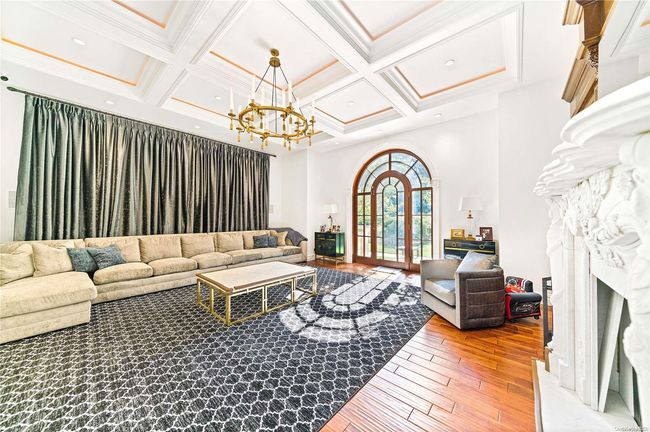 Family Room | Image 10