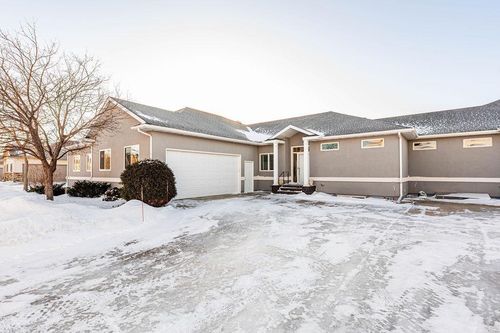 715 Northridge Way, West Fargo, ND, 58078-4365 | Card Image