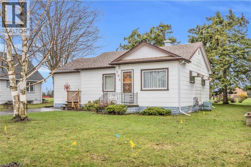 104 King Street, Palmerston, ON, N0G2P0 | Card Image