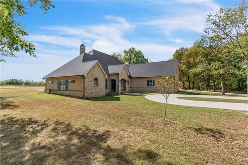 1967 S Pianalto Rd, Tontitown, AR, 72762-6228 | Card Image