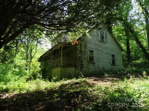 25 Kates Ln, Burnsville, NC, 28714-7865 | Card Image