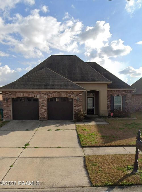 202 Bluegrass Creek Rd, Youngsville, LA, 70592-6397 | Card Image