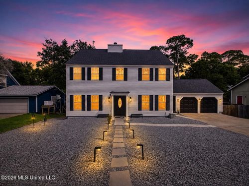 108 Penny Ct, Ocean Springs, MS, 39564-3422 | Card Image