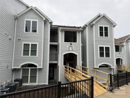 apt-203-18801 Nautical Dr, Cornelius, NC, 28031-8030 | Card Image