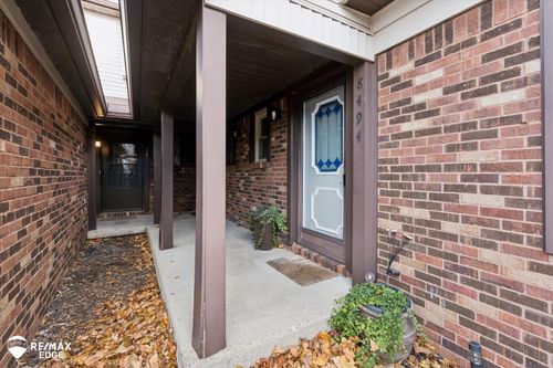 8492 Pepper Ridge Dr, Grand Blanc, MI, 48439-1962 | Card Image