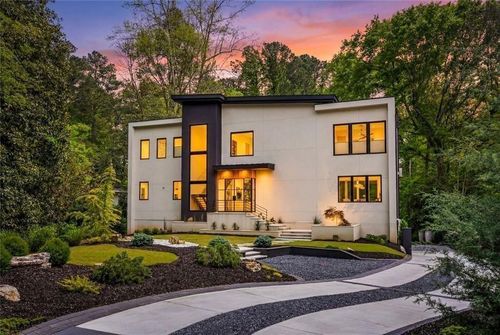 17 Interlochen Dr Ne, Atlanta, GA, 30342-3701 | Card Image