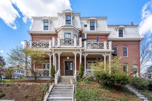 d-101 Summit Ave, Brookline, MA, 02446-2305 | Card Image