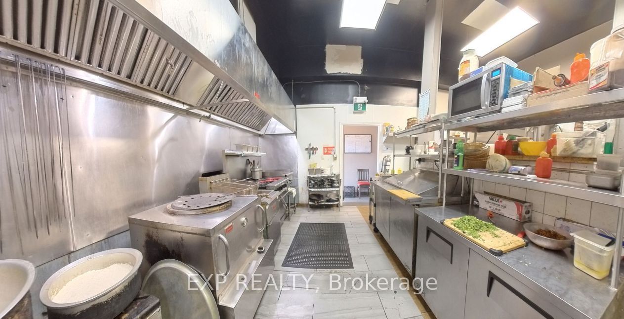 Commercial Lease in Oshawa 5