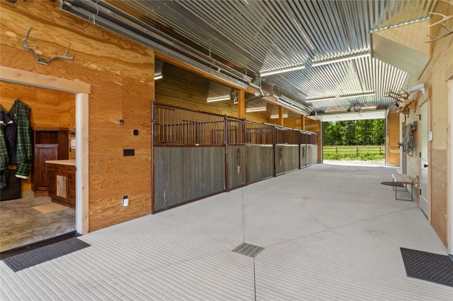 Interior Barn 1 | Image 72