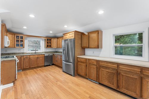 20 Georgetown Rd, Weston, CT, 06883-1019 | Card Image