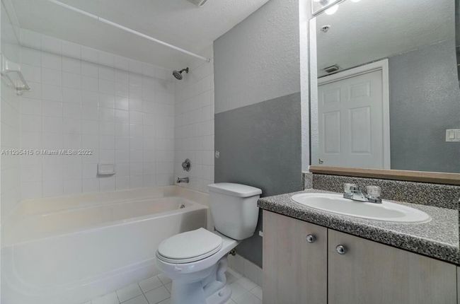 APT-718 - 1801 N Flagler Dr, Condo with 1 bedrooms, 1 bathrooms and null parking in West Palm Beach FL | Image 8