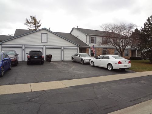 unit-b-220 Brett Cir, Wauconda, IL, 60084-1592 | Card Image