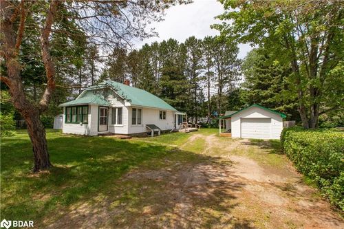 152 Ottawa Ave, South River, ON, P0A | Card Image