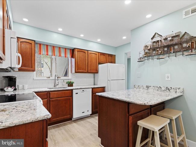 UNIT-2302 - 39601 Round Robin Way, Condo with 2 bedrooms, 2 bathrooms and null parking in BETHANY BEACH DE | Image 11