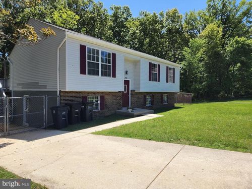 2904 White Pine Ct, TEMPLE HILLS, MD, 20748-5859 | Card Image