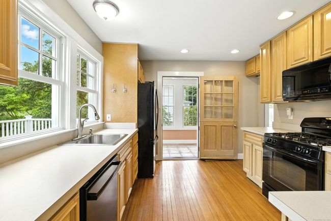 11 Middletown Ave, House other with 3 bedrooms, 2 bathrooms and null parking in Wethersfield CT | Image 12